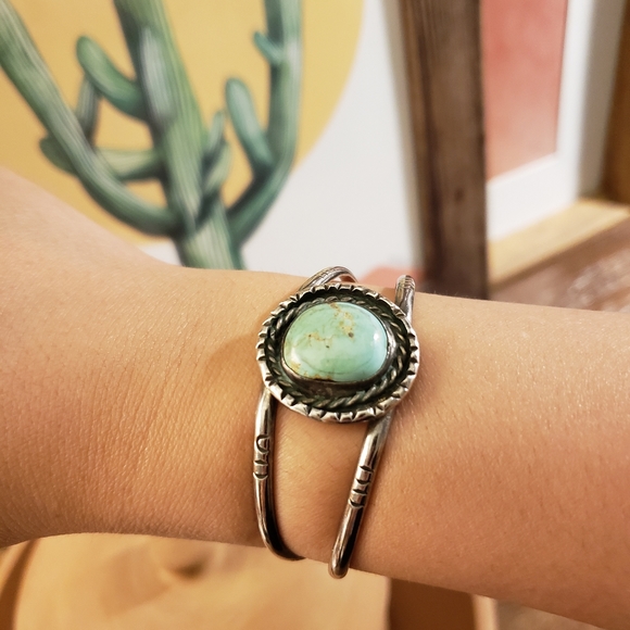 Vintage Sterling Silver Turquoise Cuff Bracelet